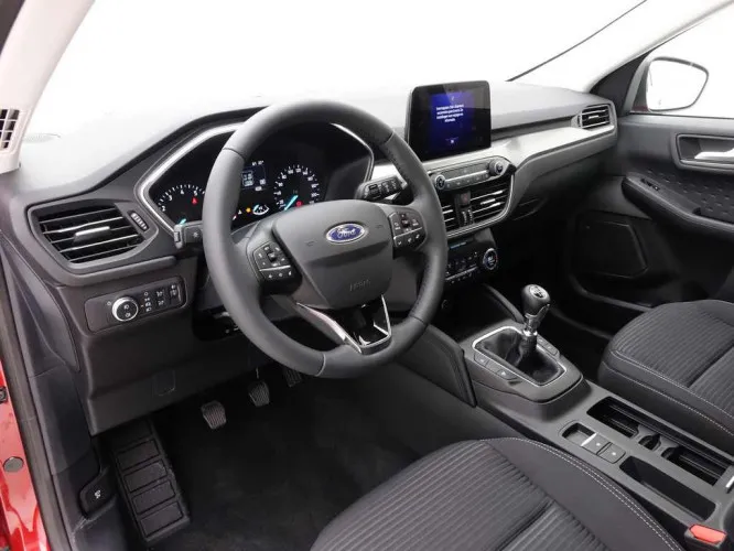 Ford Kuga 1.5i Ecoboost 150 Titanium + Driver Assistance Image 8