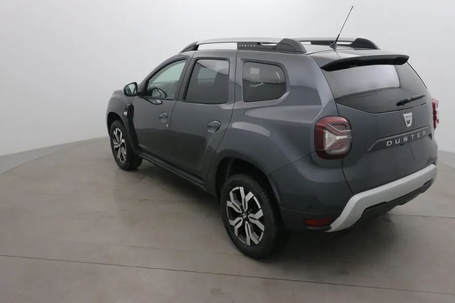 Dacia DUSTER 1.3 TCe 150 PRESTIGE PLUS 4X4 Image 3