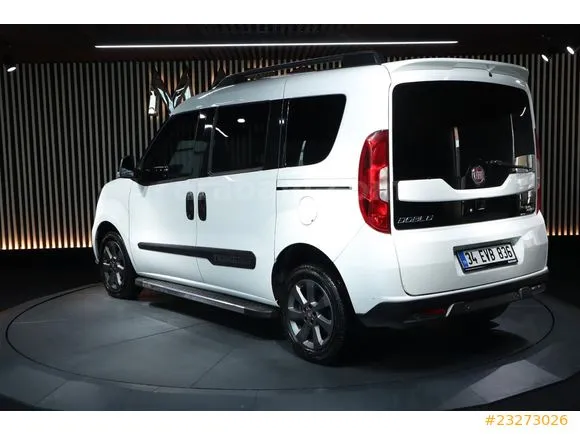 Fiat Doblo Doblo Combi 1.6 Multijet Trekking Image 4