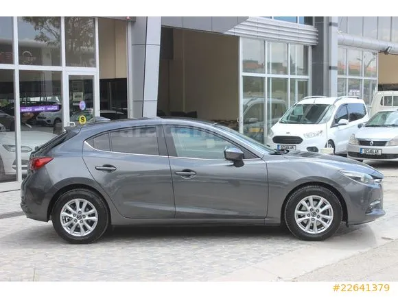 Mazda 3 1.5 SkyActive-D Reflex Image 3